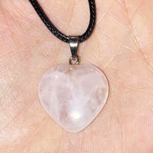 🌻5/$20🌻 Rose Quartz Heart Necklace